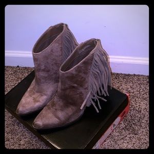 Low inch heels booties👢